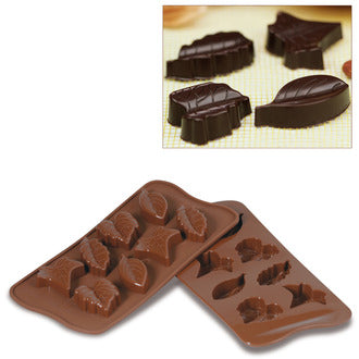 <img src="https://cdn.shopify.com/s/files/1/0084/6109/0875/products/SCG10_1.jpg?v=1571503784" alt="Silikomart SCG10 Nature Chocolate Mold">